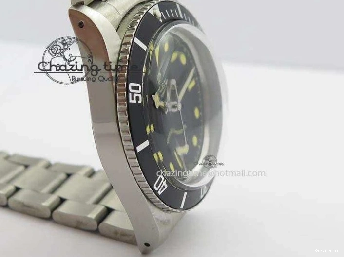 1223 Vintage 1680 Submariner No Date SS Black Dial On SS Bracelet A Timeless 3853